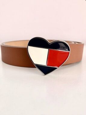 NWT Tommy Hilfiger Leather Belt with Heart Buckle Size